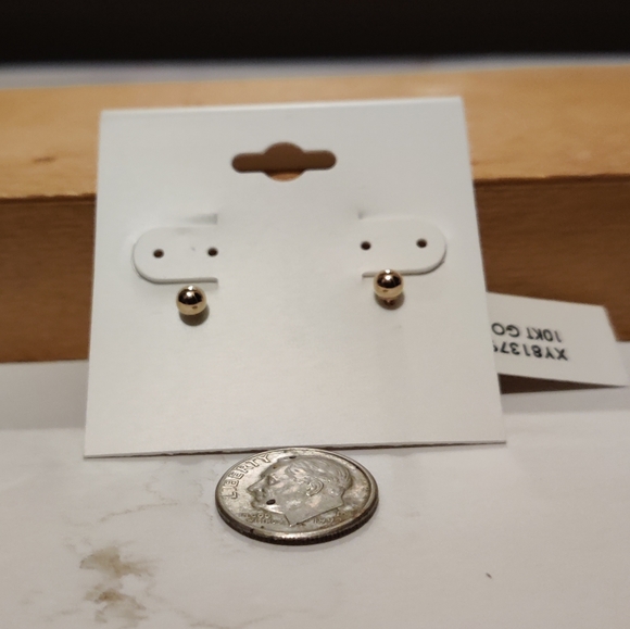 10K Yellow Gold Ball Stud Earrings - Picture 7 of 7